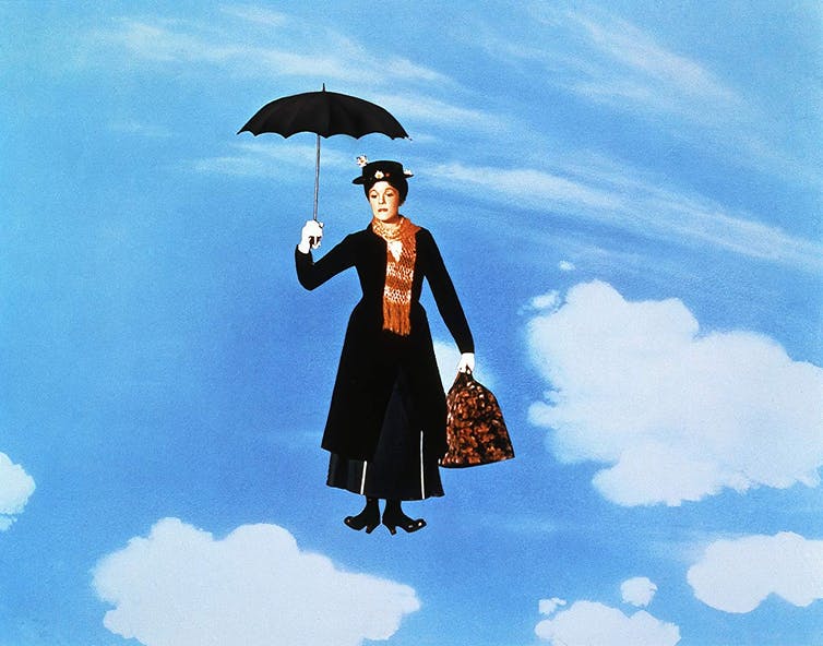 Julie Andrews as Mary Poppins, showing the turned out feet as in Mary Shepard’s illustrations. Disney