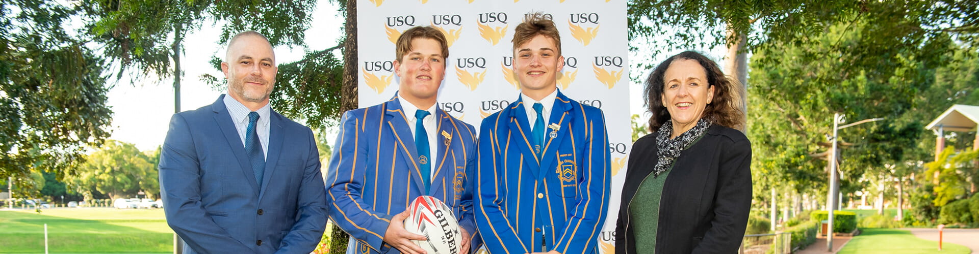 The University and Toowoomba Grammar School meet to announce their new partnership. 